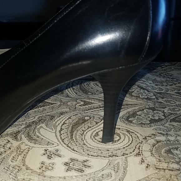 Brand new black dressy and classy shoes - Picture 3 of 6